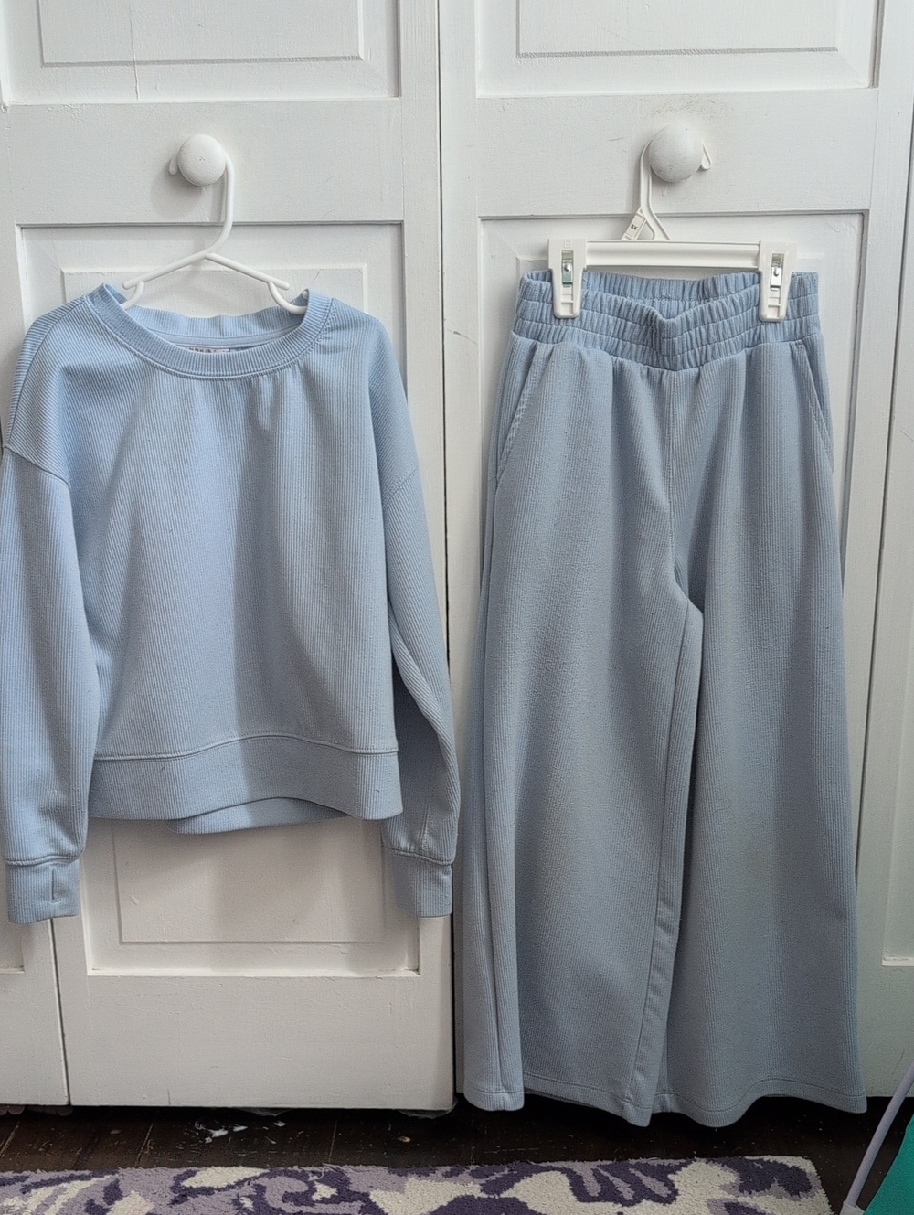 Danskin Girls Pastel Blue Ribbed Crewneck Top